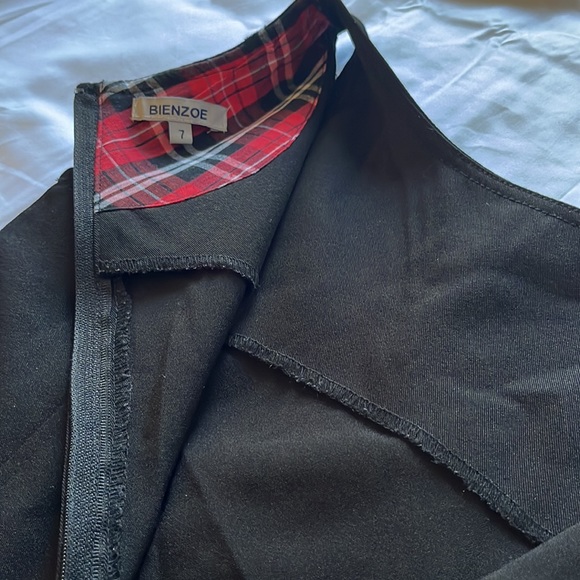 BIENZOE S7 Black Dress w Pleaded Skirt & red plaid underneath top zip up in back - Picture 8 of 8